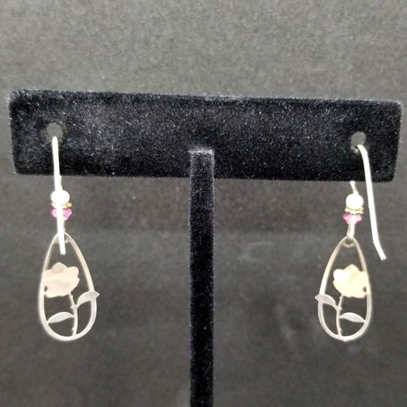 Beautiful silver rose earrings 🌹 - Picture 3 of 6